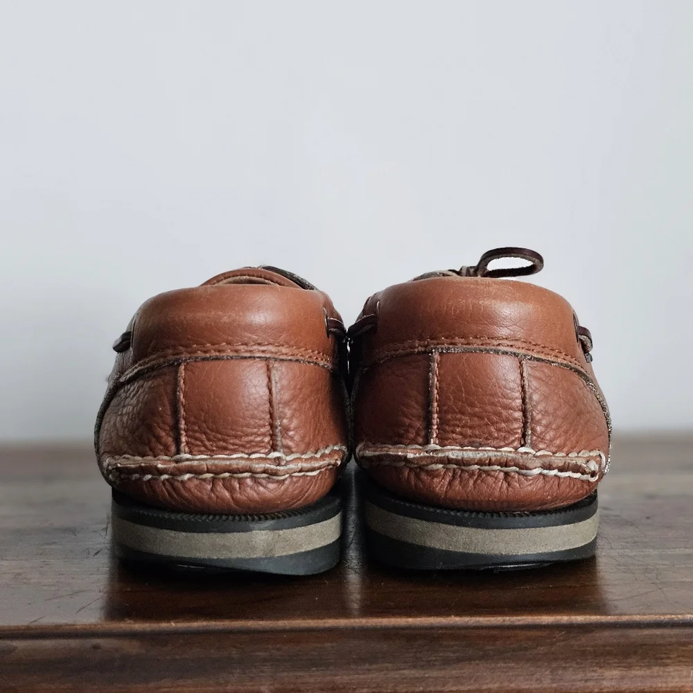 Clarks Brown Leather Boat Shoes Men’s 9M Classic Moc Toe Loafers